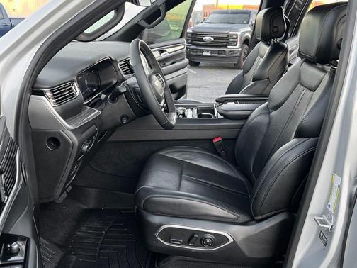 2022 Jeep Wagoneer Series II 4x4