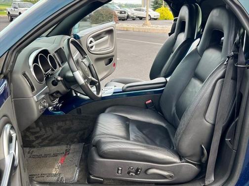 2005 Chevrolet SSR Base