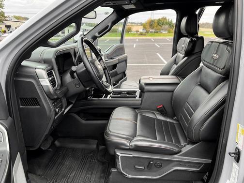 2024 Ford F-450 Platinum