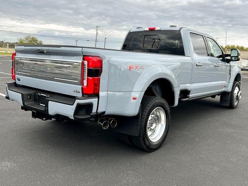 2024 Ford F-450 Platinum