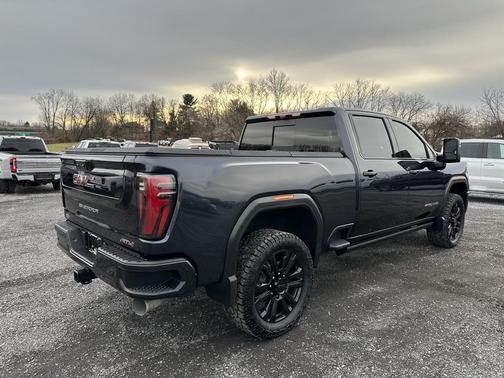 2024 GMC Sierra 2500 AT4