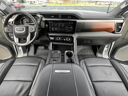 2024 GMC Sierra 2500 Denali