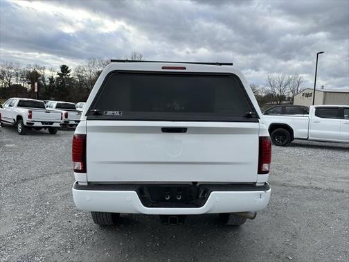 2018 RAM 3500 Laramie Crew Cab 4x4 6'4' Box