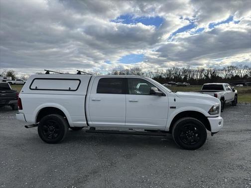 2018 RAM 3500 Laramie Crew Cab 4x4 6'4' Box