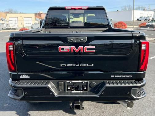 2025 GMC Sierra 2500 Denali