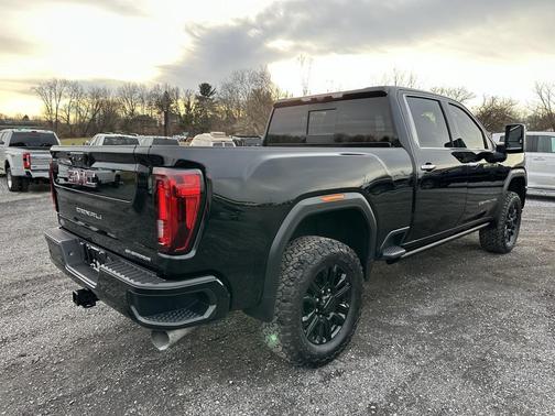 2023 GMC Sierra 2500 Denali