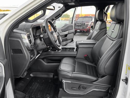 2025 Ford F-250 Platinum