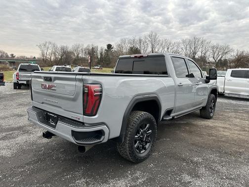 2024 GMC Sierra 2500 AT4
