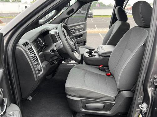 2021 RAM 1500 Classic Warlock Quad Cab 4x4 6'4' Box