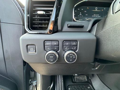 2025 GMC Sierra 2500 AT4X