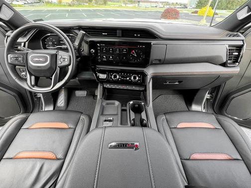 2025 GMC Sierra 2500 AT4