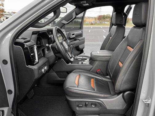 2025 GMC Sierra 2500 AT4