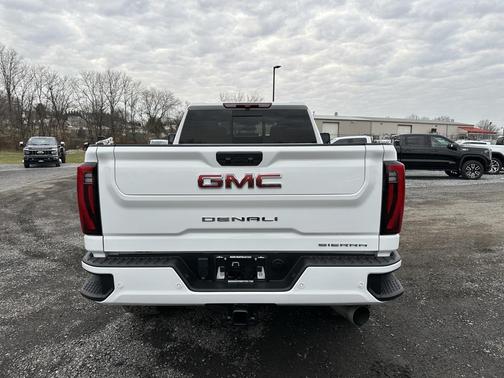 2025 GMC Sierra 2500 Denali