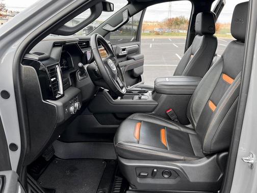 2025 GMC Sierra 2500 AT4