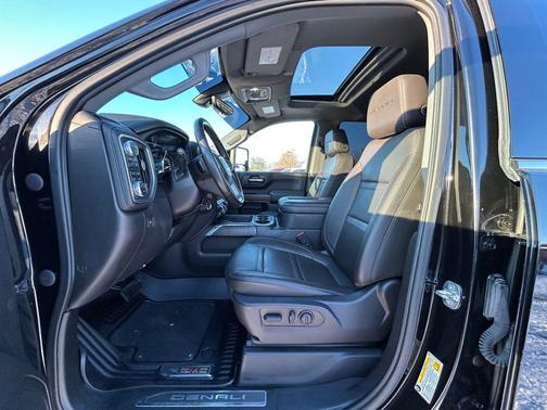 2022 GMC Sierra 2500 Denali