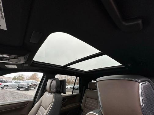 2025 GMC Yukon Denali Ultimate