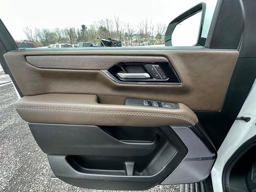 2025 GMC Yukon Denali Ultimate