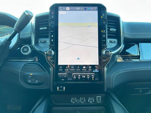 2025 RAM 3500 Limited Mega Cab 4x4 6'4' Box