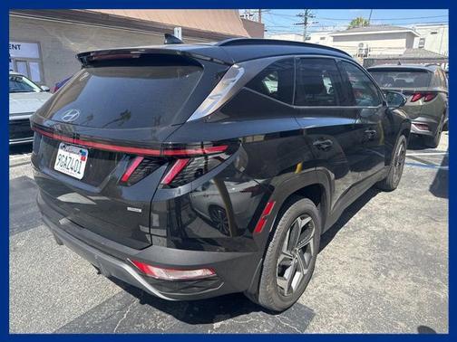 Black 2023 Hyundai TUCSON Limited
