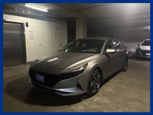2023 Hyundai ELANTRA SEL