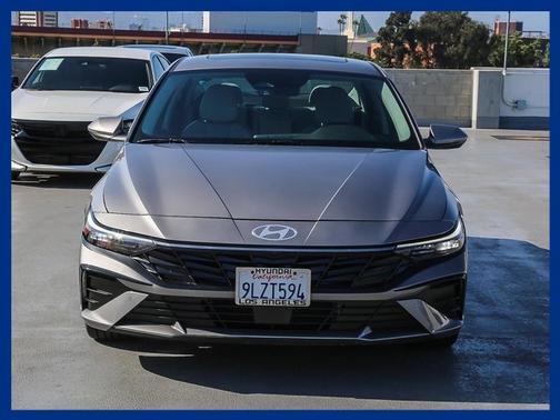 2024 Hyundai ELANTRA HEV Limited