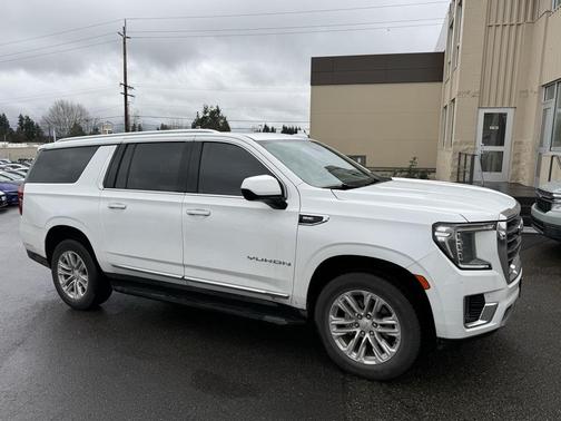 2023 GMC Yukon XL SLT