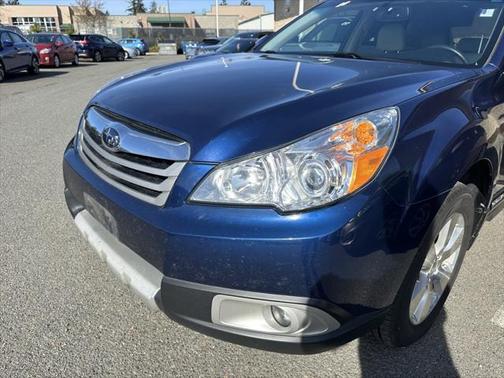 2011 Subaru Outback 3.6 R Limited