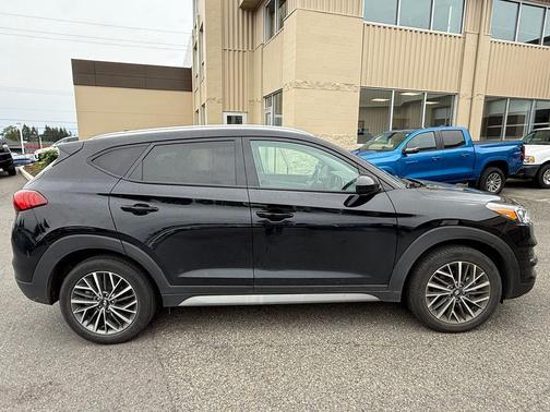 Black Noir Pearl 2021 Hyundai TUCSON SEL