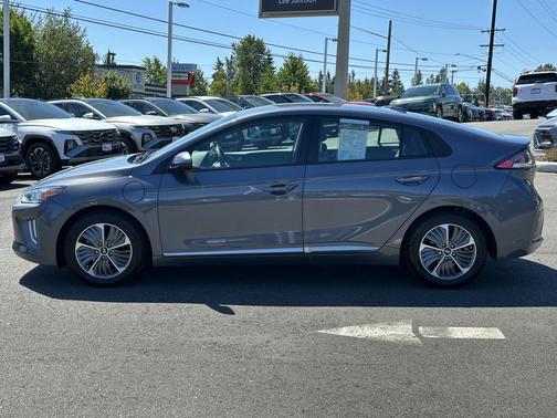 2020 Hyundai IONIQ Plug-In Hybrid SE