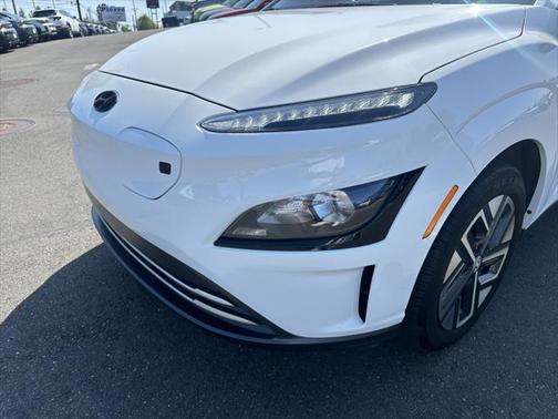 2022 Hyundai KONA EV SEL