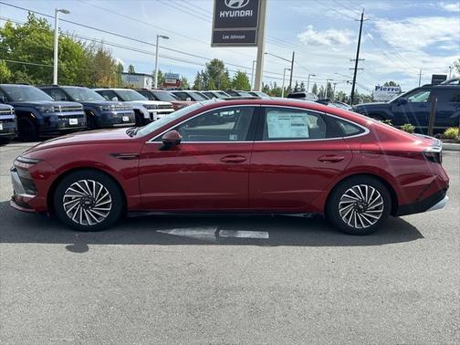 2024 Hyundai SONATA Hybrid Limited