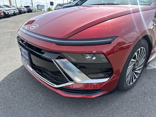 2024 Hyundai SONATA Hybrid Limited