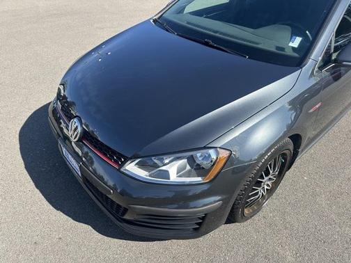 2017 Volkswagen Golf GTI 2.0T S 4-Door
