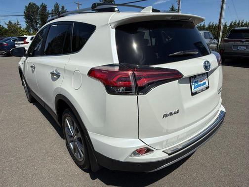 Blizzard Pearl 2018 Toyota RAV4 Hybrid Limited