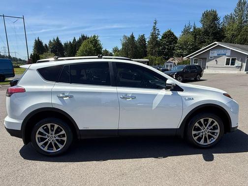 Blizzard Pearl 2018 Toyota RAV4 Hybrid Limited