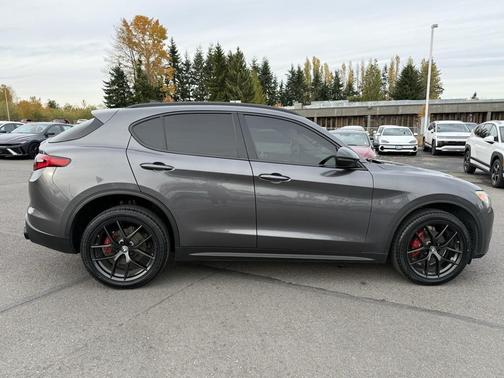2019 Alfa Romeo Stelvio Ti