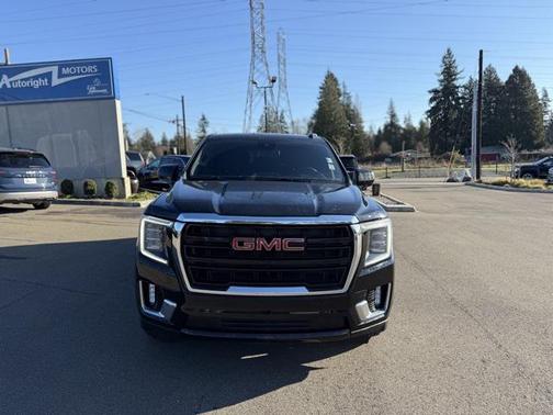 2023 GMC Yukon XL SLE