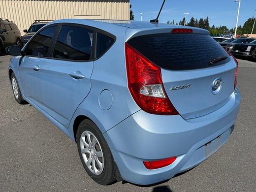 Clearwater Blue Metallic 2014 Hyundai Accent GS