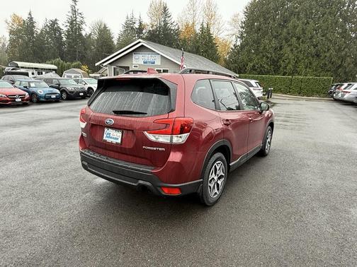 2023 Subaru Forester Premium