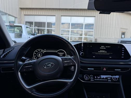 2022 Hyundai SONATA Limited