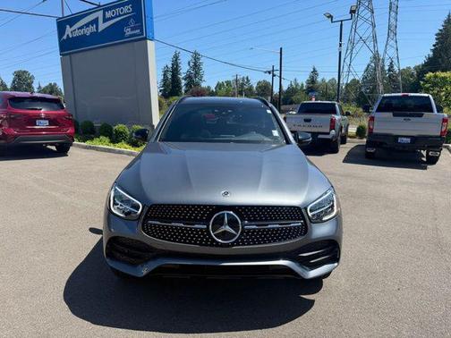 Gray 2022 Mercedes-Benz GLC 300 4MATIC
