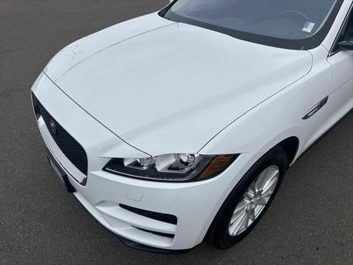 2019 Jaguar F-PACE 25t Prestige