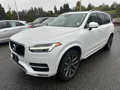2018 Volvo XC90 T6 Momentum