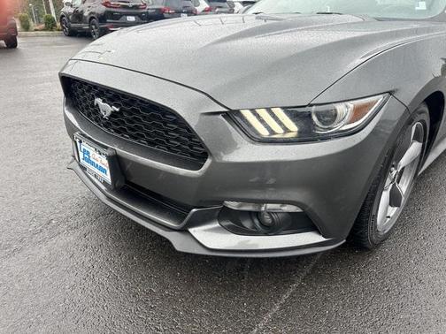 2015 Ford Mustang V6
