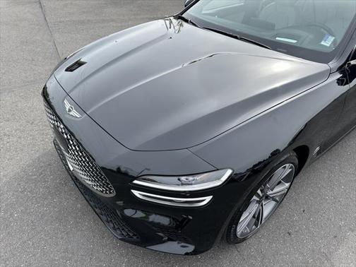2025 Genesis G70 3.3T AWD Sport Advanced