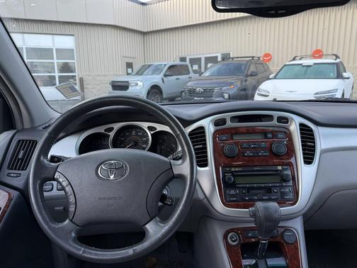 2005 Toyota Highlander Base