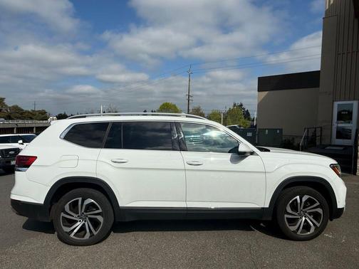 Oryx White Pearl 2021 Volkswagen Atlas 3.6L SEL Premium