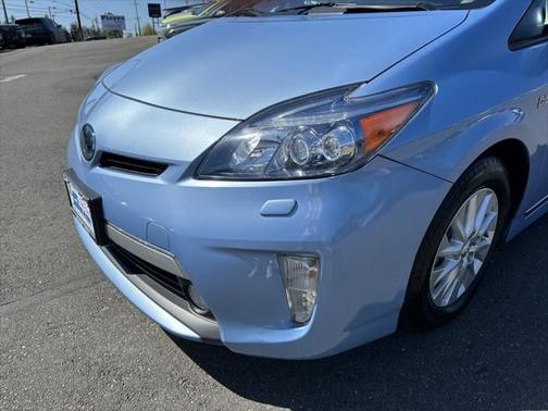 2012 Toyota Prius Plug-in Advanced