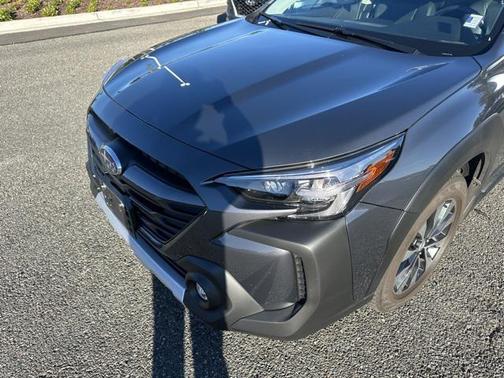 2023 Subaru Outback Touring