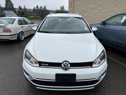 2017 Volkswagen Golf Alltrack TSI S